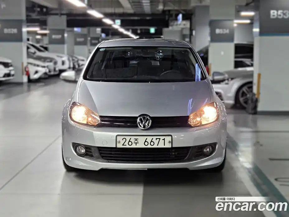 Volkswagen Golf 2013 1.6 гидро в Москве № 862563, фото 3