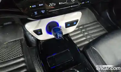 Toyota Prius 2016 1.8 гидро в Москве № 862990, миниатюра 9