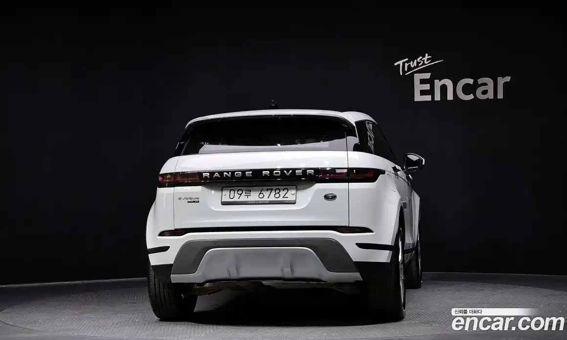 Land Rover Range-Rover Evoque 2019 2.0 гидро в Москве № 894838, фото 4