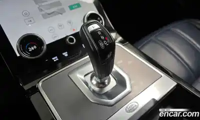 Land Rover Range-Rover Evoque 2019 2.0 гидро в Москве № 894838, миниатюра 9