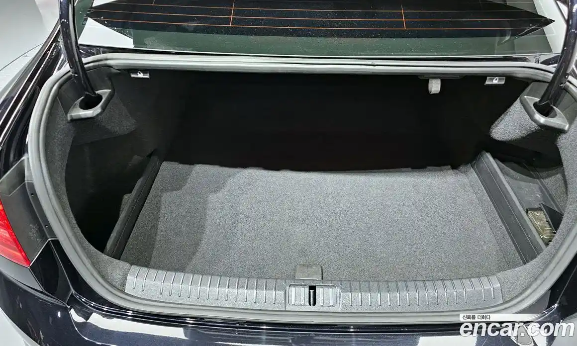 Volkswagen Passat 2018 2.0 гидро в Москве № 896136, фото 20