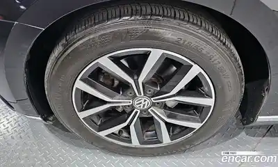 Volkswagen Passat 2018 2.0 гидро в Москве № 896136, миниатюра 5