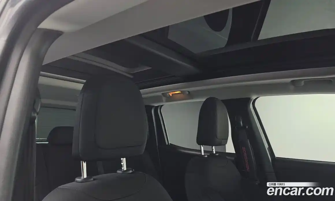 Jeep Renegade 2017 2.4 гидро в Москве № 896576, фото 17