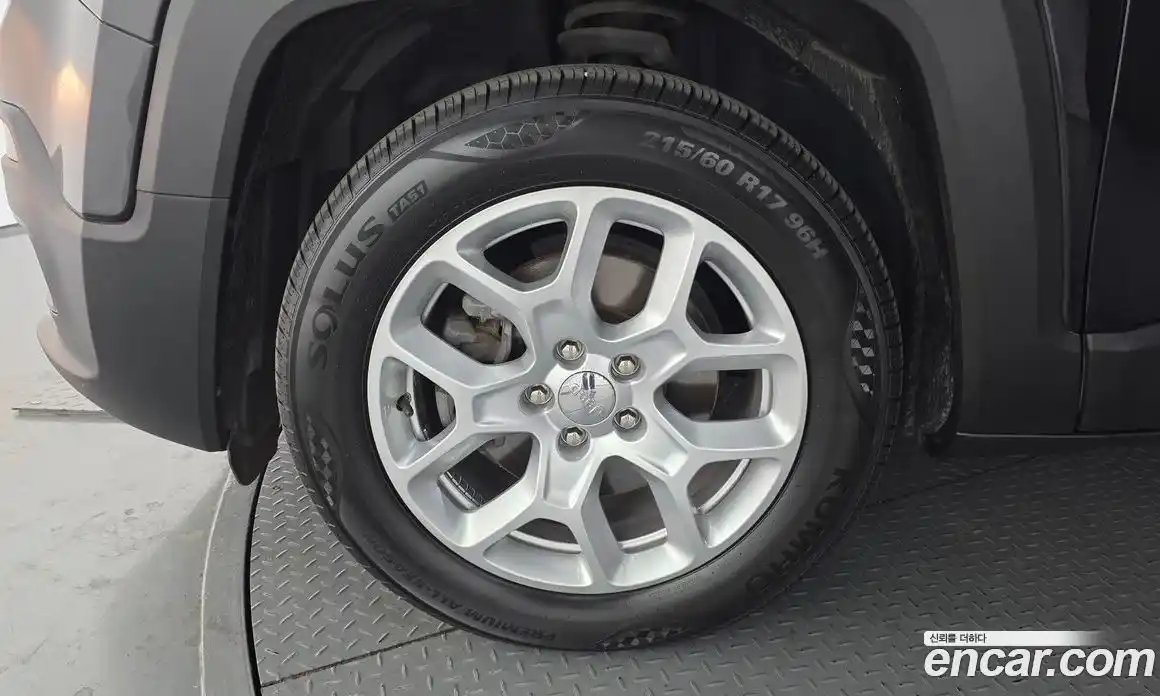 Jeep Renegade 2017 2.4 гидро в Москве № 896576, фото 5