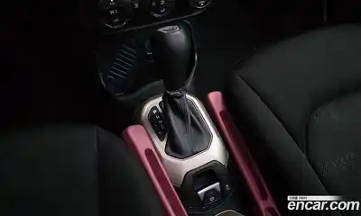 Jeep Renegade 2017 2.4 гидро в Москве № 896576, миниатюра 9