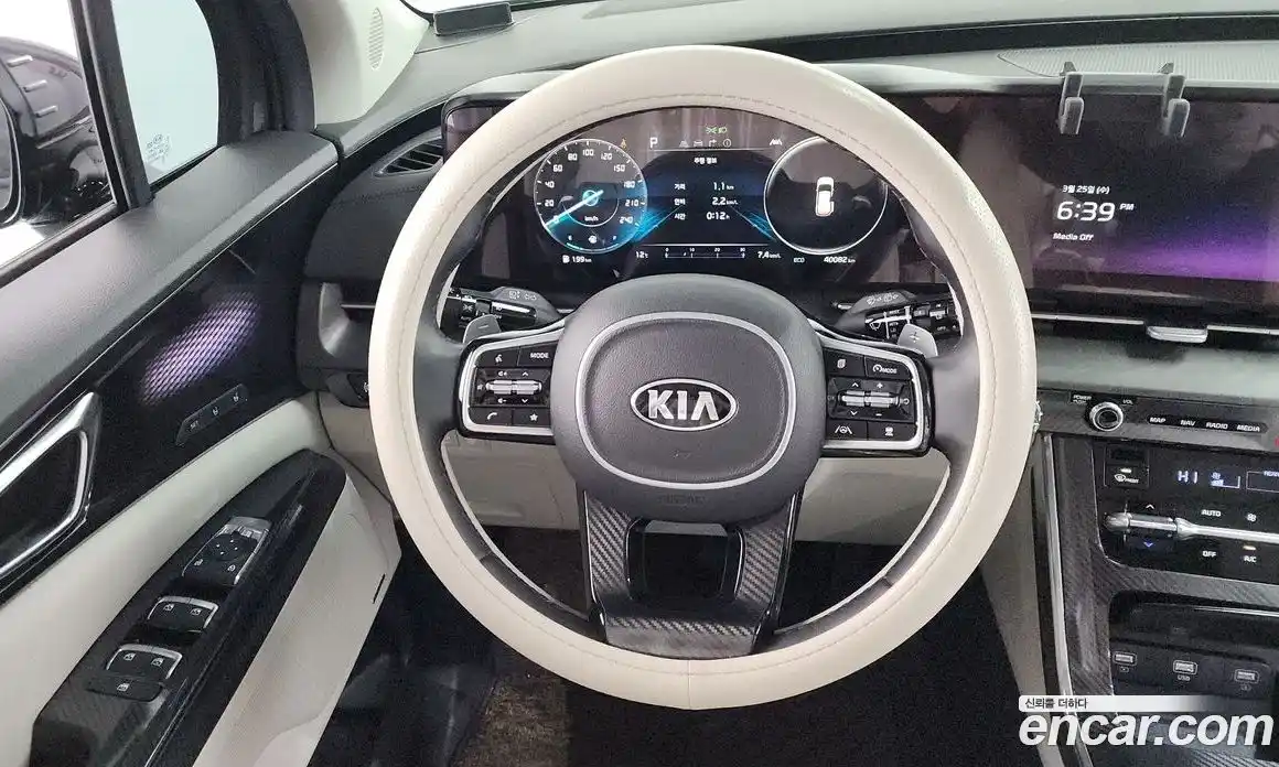 Kia Canival 2021 3.5 Автомат в Москве № 930226, фото 13