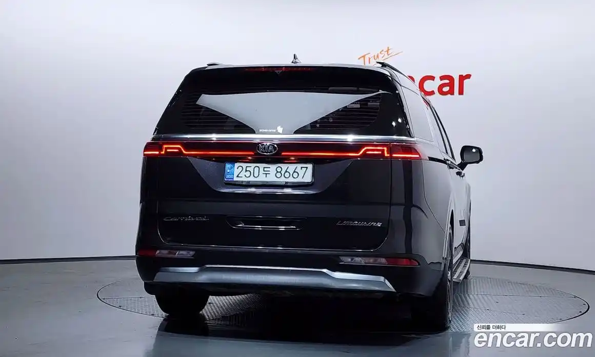 Kia Canival 2021 3.5 Автомат в Москве № 930226, фото 4