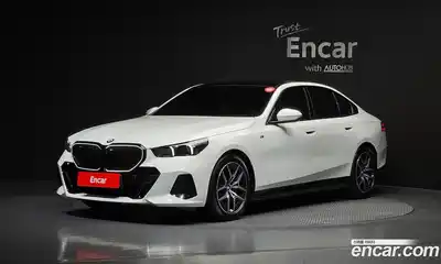 BMW 5-Series, 2024