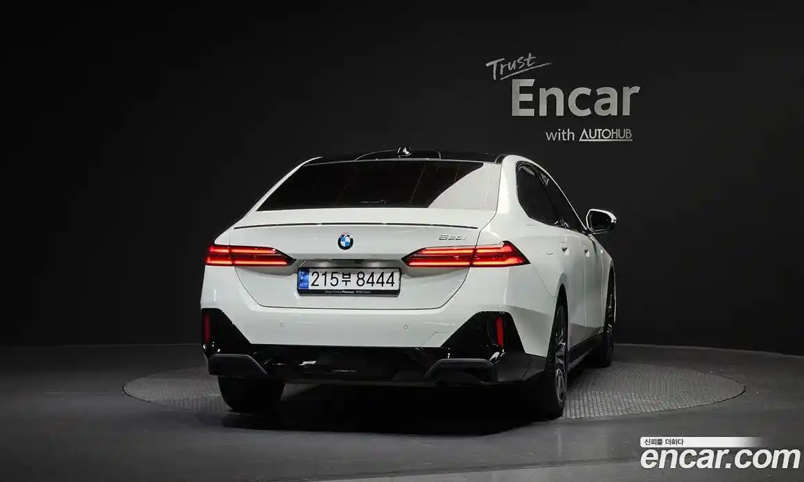 BMW 5-Series 2024 2.0 гидро в Москве № 968044, фото 4