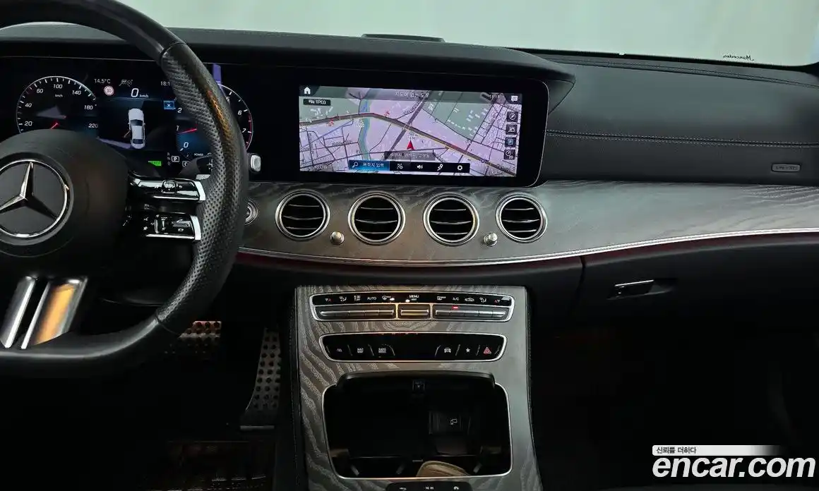 Mercedes-Benz E-Class 2023 2.0 гидро, фото 14