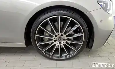 Mercedes-Benz E-Class 2023 2.0 гидро, миниатюра 5