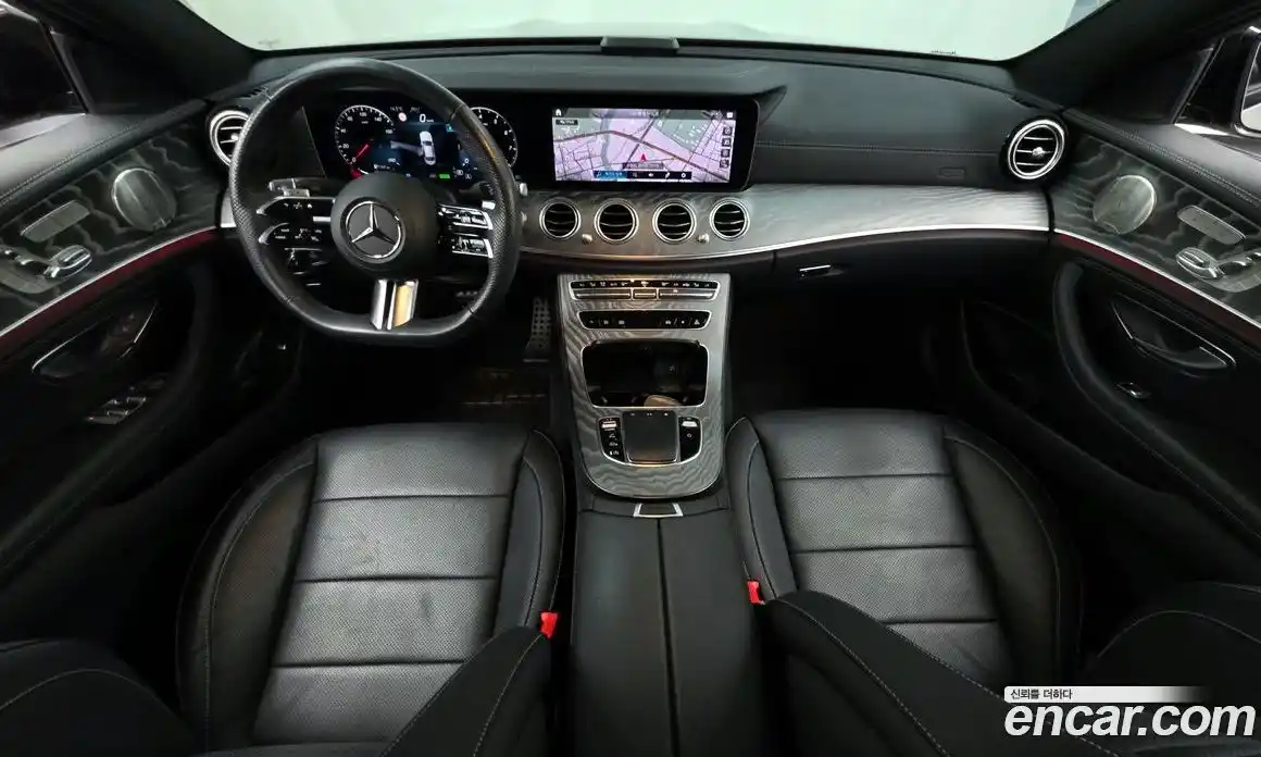Mercedes-Benz E-Class 2023 2.0 гидро, фото 7