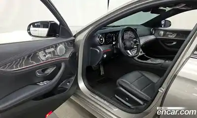Mercedes-Benz E-Class 2023 2.0 гидро, миниатюра 10