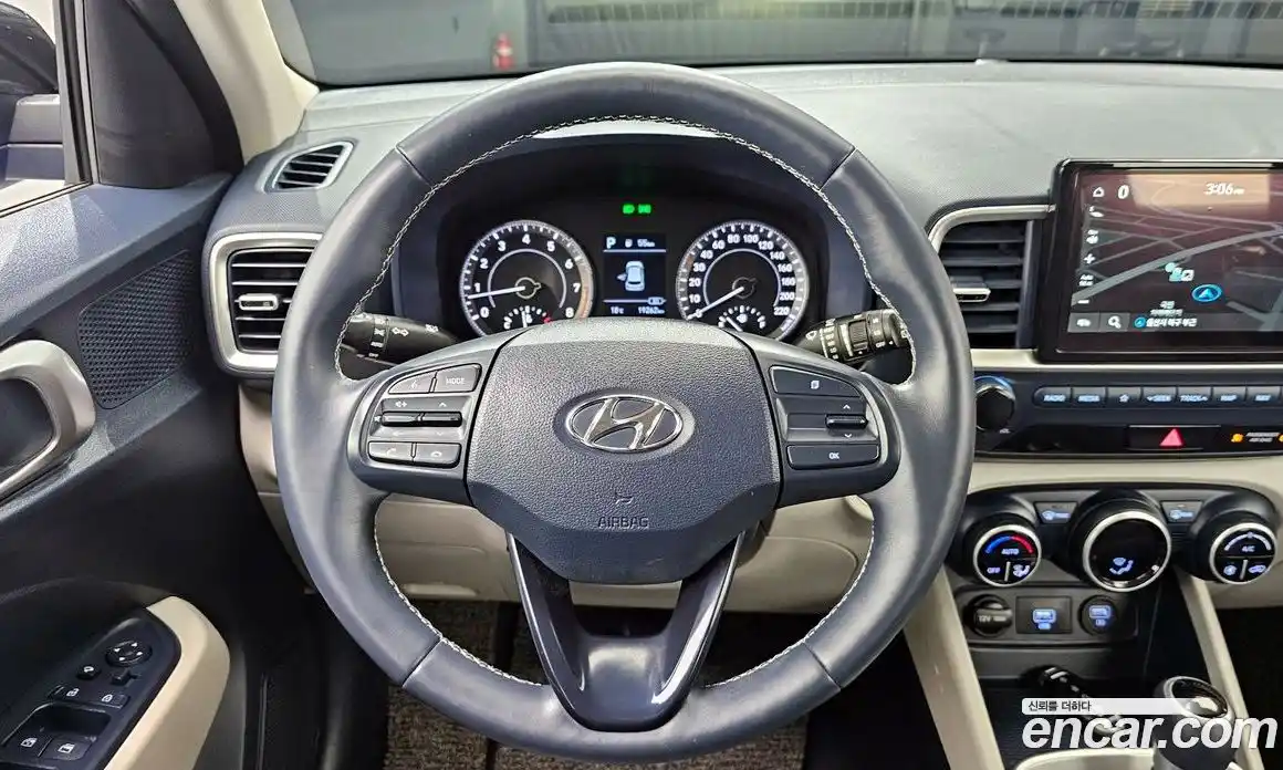 Hyundai Venue 2021 1.6 Автомат в Москве № 970654, фото 14