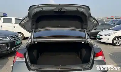 Hyundai Avante 2023 1.6 Автомат в Москве № 1008251, миниатюра 6