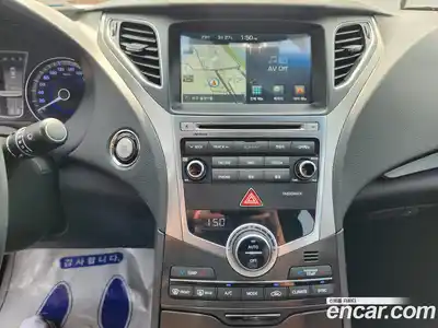 Hyundai Grandeur 2015 2.4 Автомат в Москве № 1008755, миниатюра 11