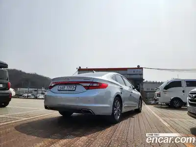 Hyundai Grandeur 2015 2.4 Автомат в Москве № 1008755, миниатюра 7