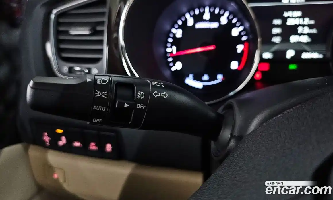 Kia Canival 2020 3.3 Автомат в Москве № 1009393, фото 17