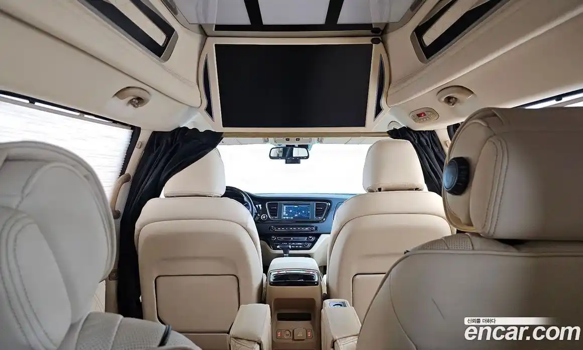 Kia Canival 2020 3.3 Автомат в Москве № 1009393, фото 19