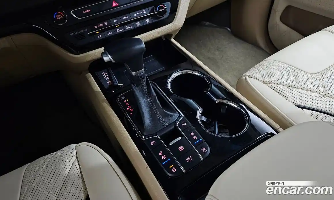 Kia Canival 2020 3.3 Автомат в Москве № 1009393, фото 9