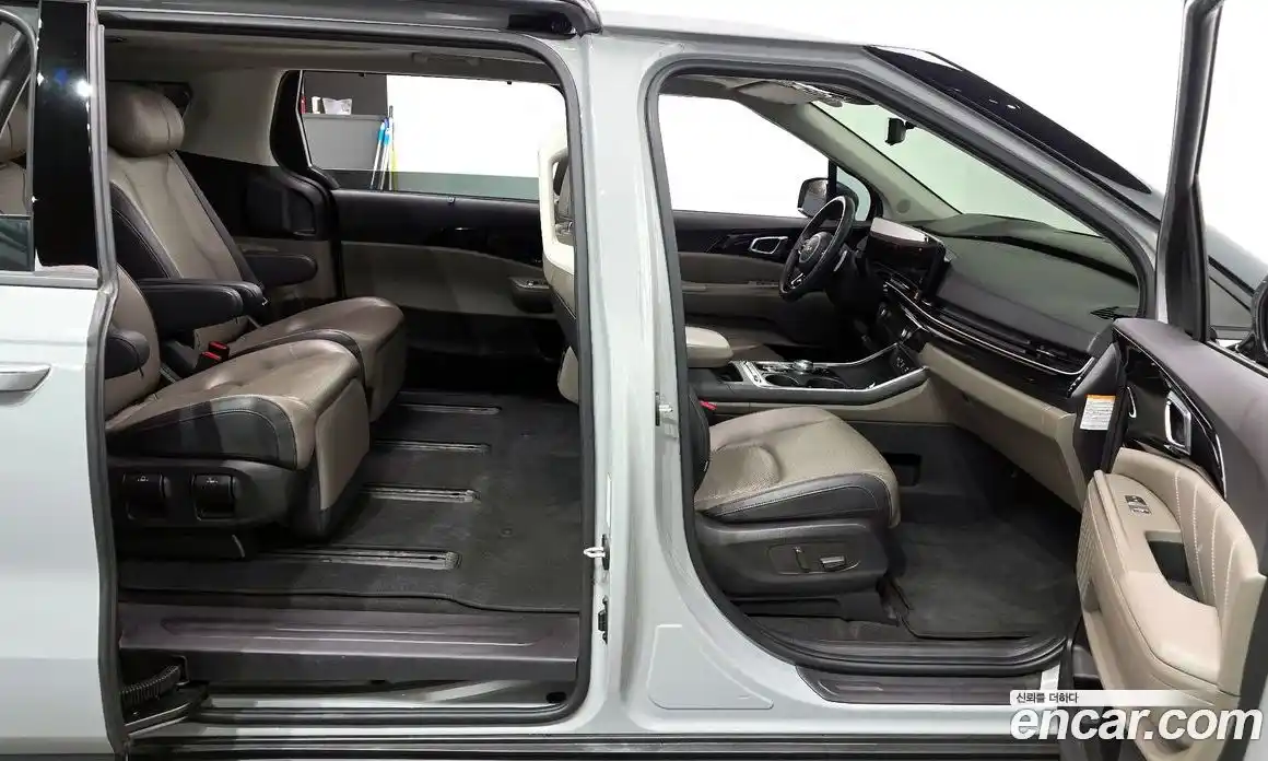 Kia Canival 2024 1.6 Автомат в Москве № 1079260, фото 11