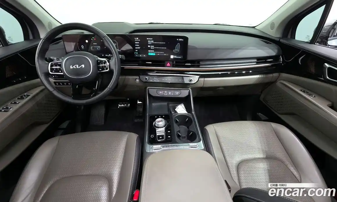 Kia Canival 2024 1.6 Автомат в Москве № 1079260, фото 7