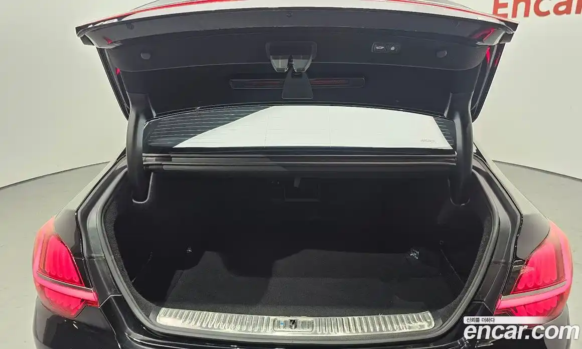 Kia K9 2023 3.8 Автомат в Москве № 1079293, фото 20