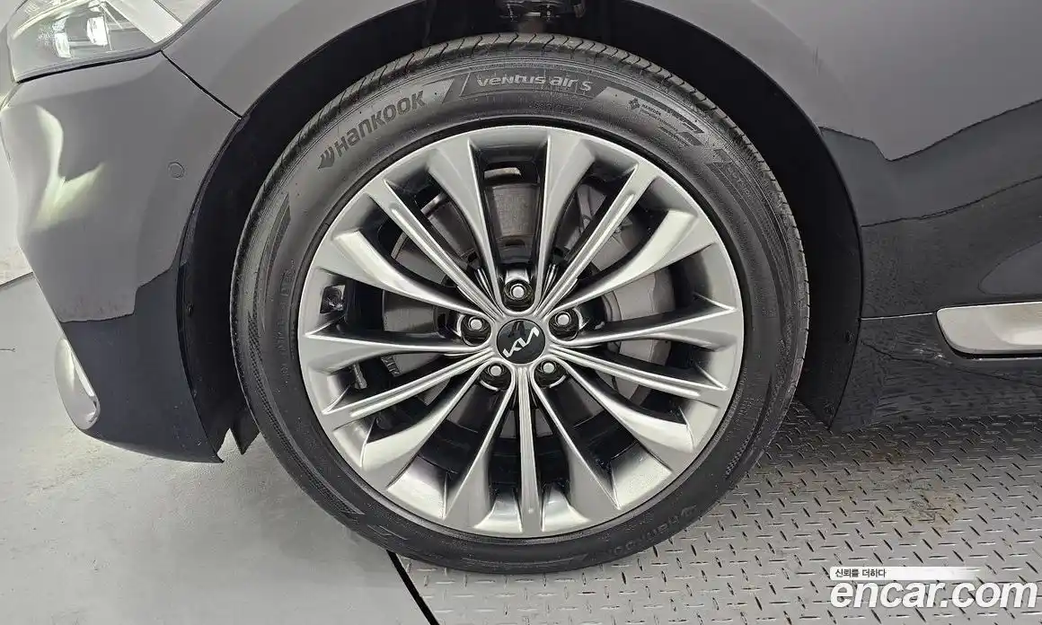 Kia K9 2023 3.8 Автомат в Москве № 1079293, фото 5