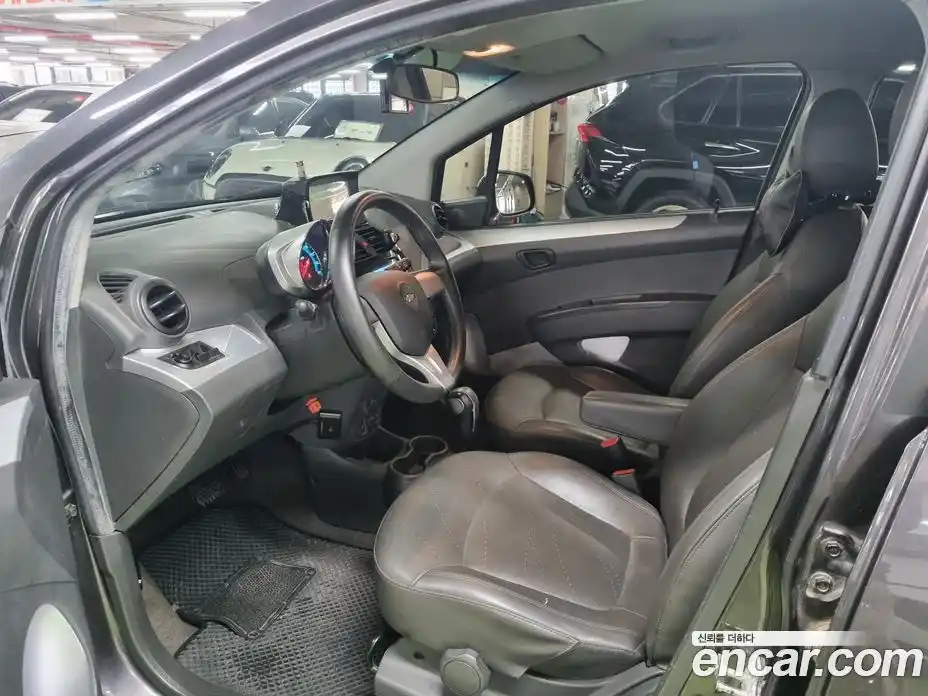 Chevrolet Spark 2014 1.0 Автомат в Москве № 1081774, фото 10