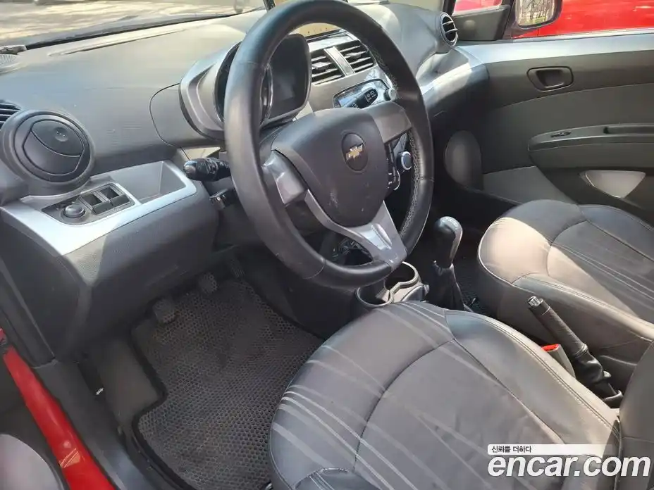 Chevrolet Spark 2014 1.0 Механическая в Москве № 1081825, фото 9