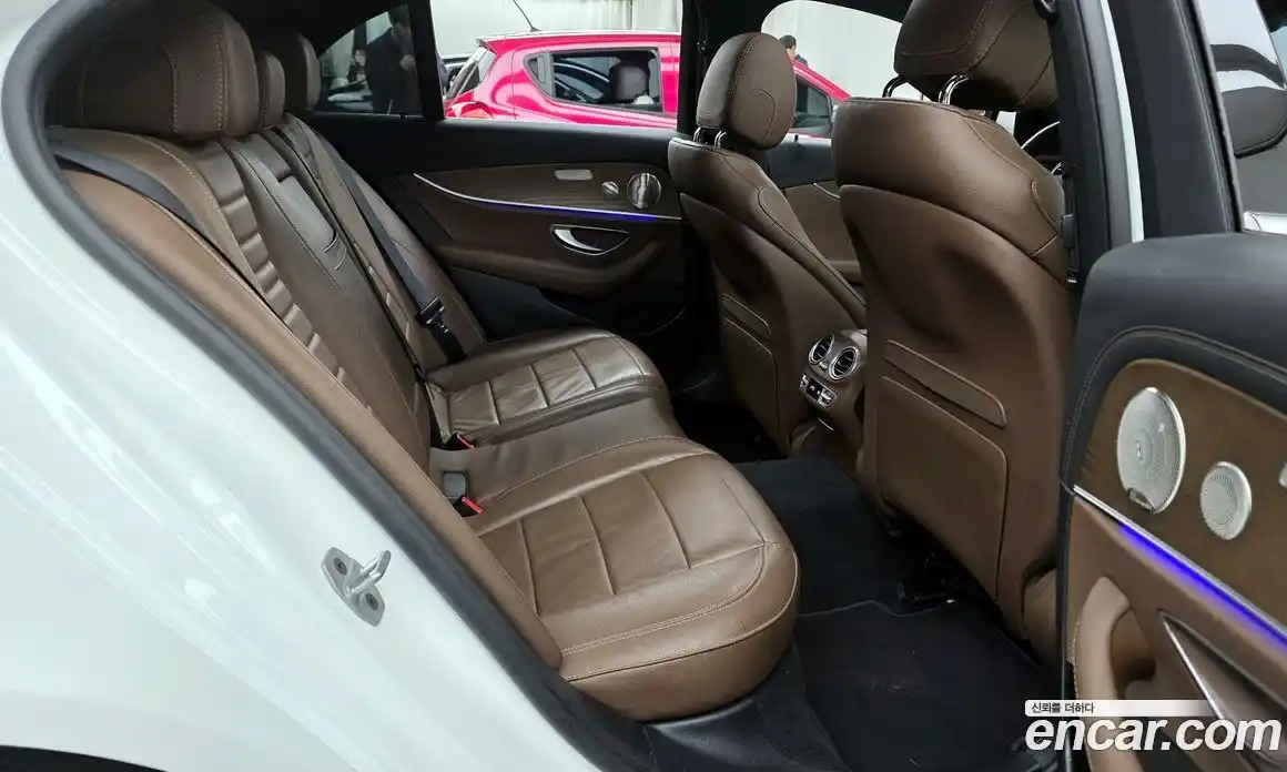 Mercedes-Benz E-Class 2021 2.0 гидро в Москве № 161137, фото 12
