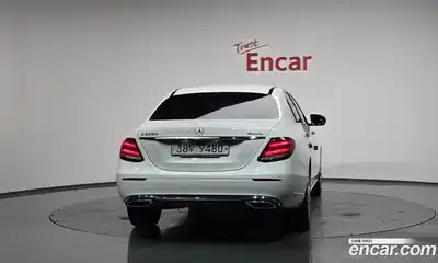 Mercedes-Benz E-Class 2019 1.9 гидро в Москве, миниатюра 3
