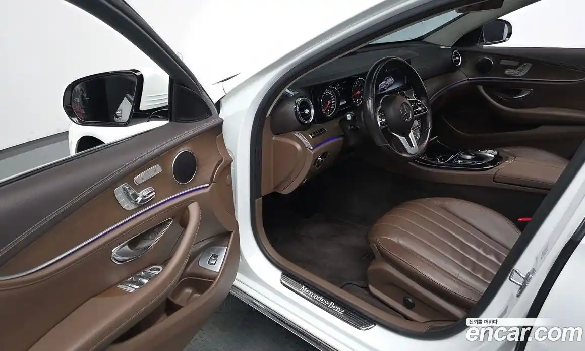 Mercedes-Benz E-Class 2019 1.9 гидро в Москве, фото 10