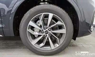 Audi Q5 2023 2.0 гидро в Москве № 162306, миниатюра 5