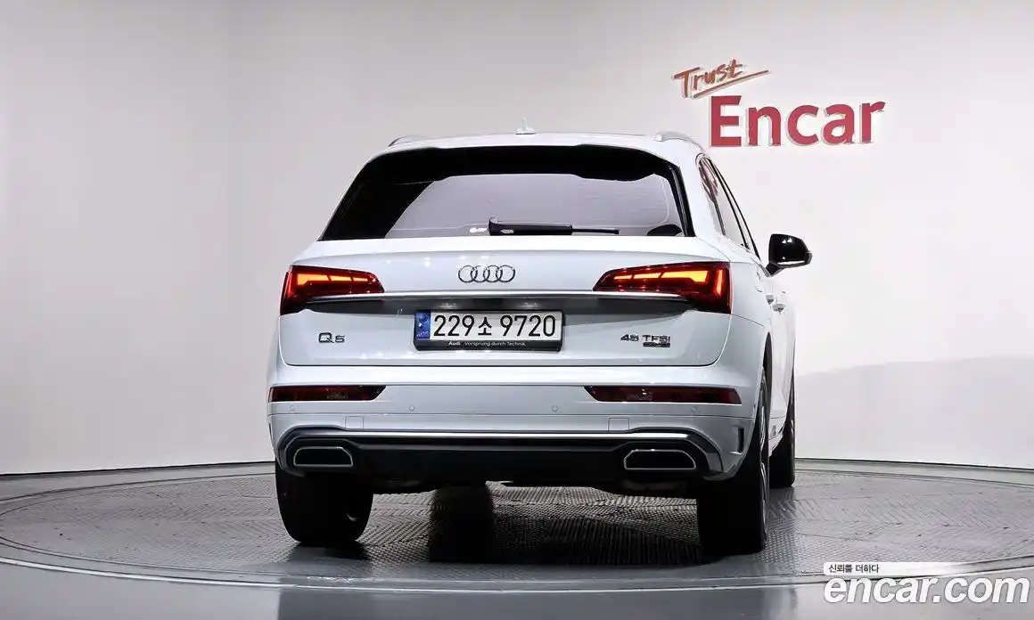 Audi Q5 2021 2.0 гидро в Москве № 162678, фото 4