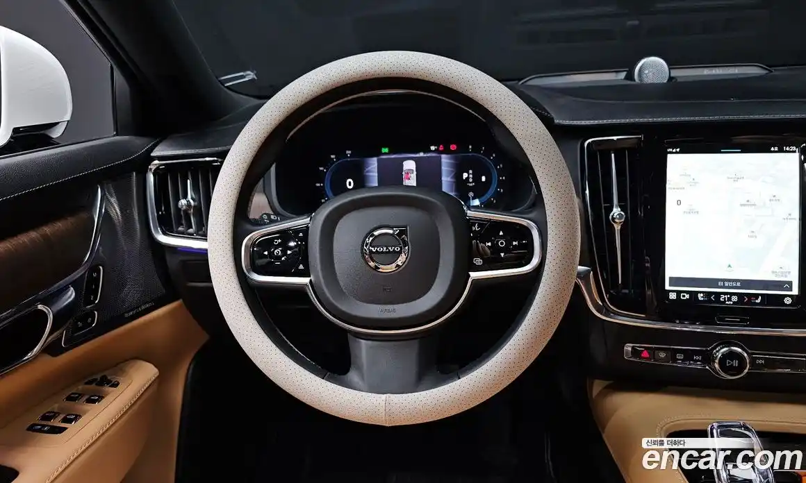 Volvo S90 2024 2.0 гидро в Москве № 164270, фото 13