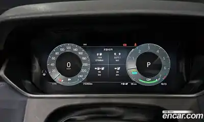 Land Rover Range-Rover Velar 2024 2.0 гидро в Москве № 165976, миниатюра 8