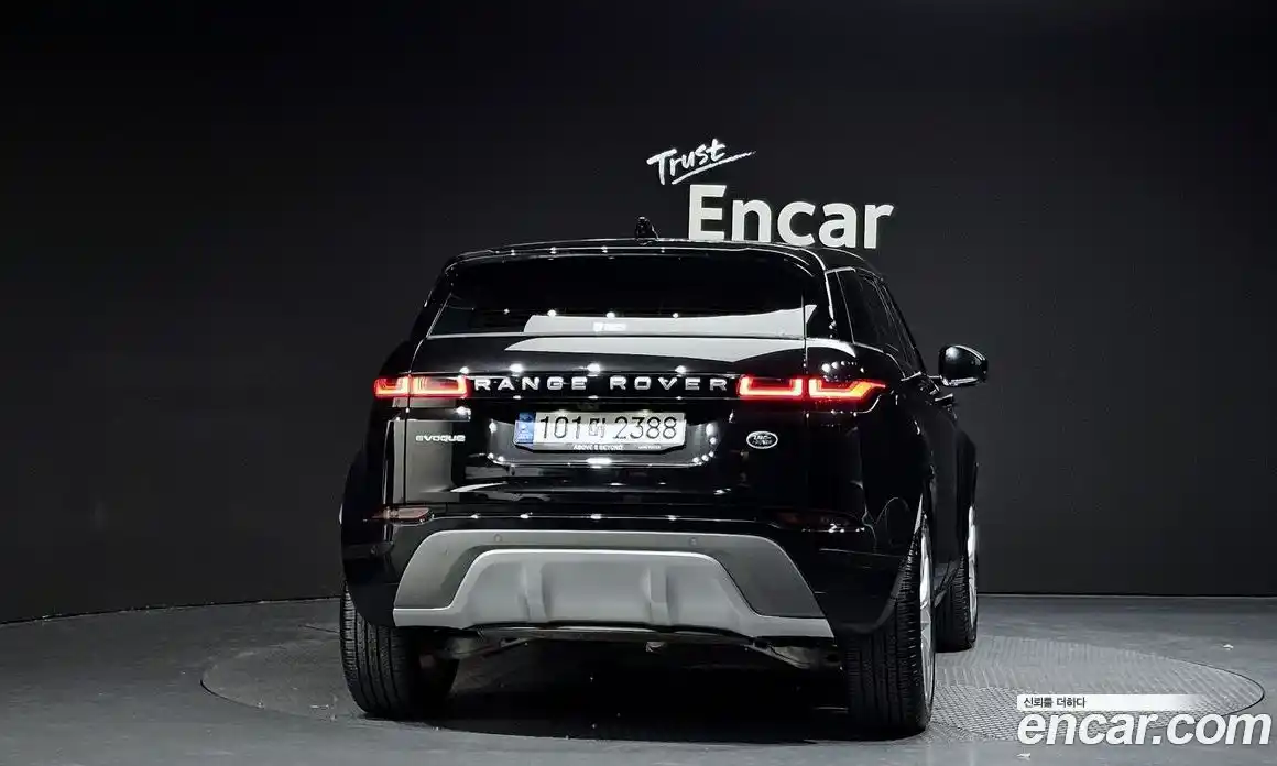 Land Rover Range-Rover Evoque 2021 2.0 гидро в Москве № 166075, фото 4