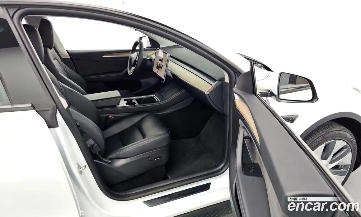 Tesla Model Y 2023 0.2 гидро в Москве № 167658, фото 11