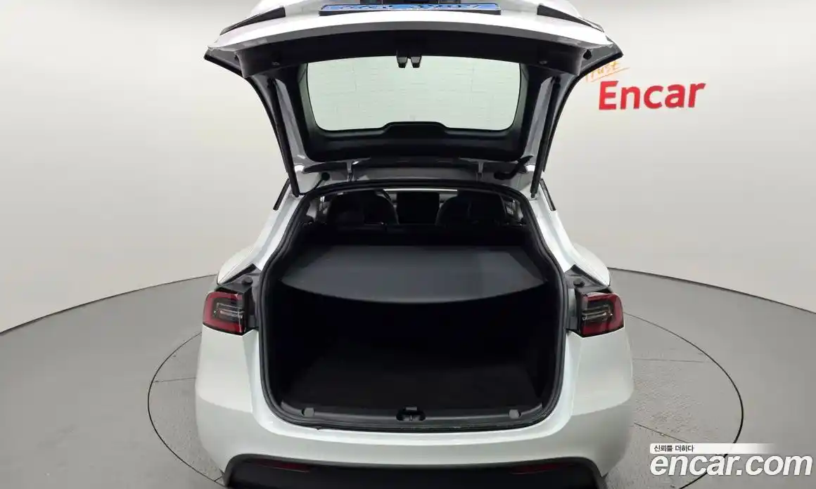 Tesla Model Y 2023 0.2 гидро в Москве № 167658, фото 20