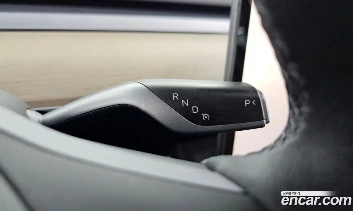 Tesla Model Y 2023 0.2 гидро в Москве № 167658, фото 9