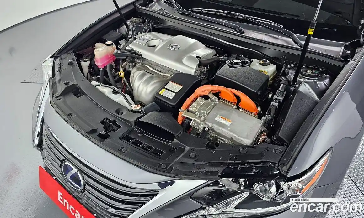 Lexus ES 2018 2.5 гидро в Москве № 168129, фото 6