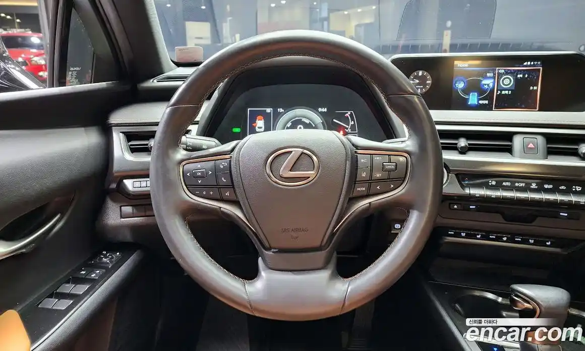 Lexus UX 2021 2.0 гидро в Москве № 168177, фото 14