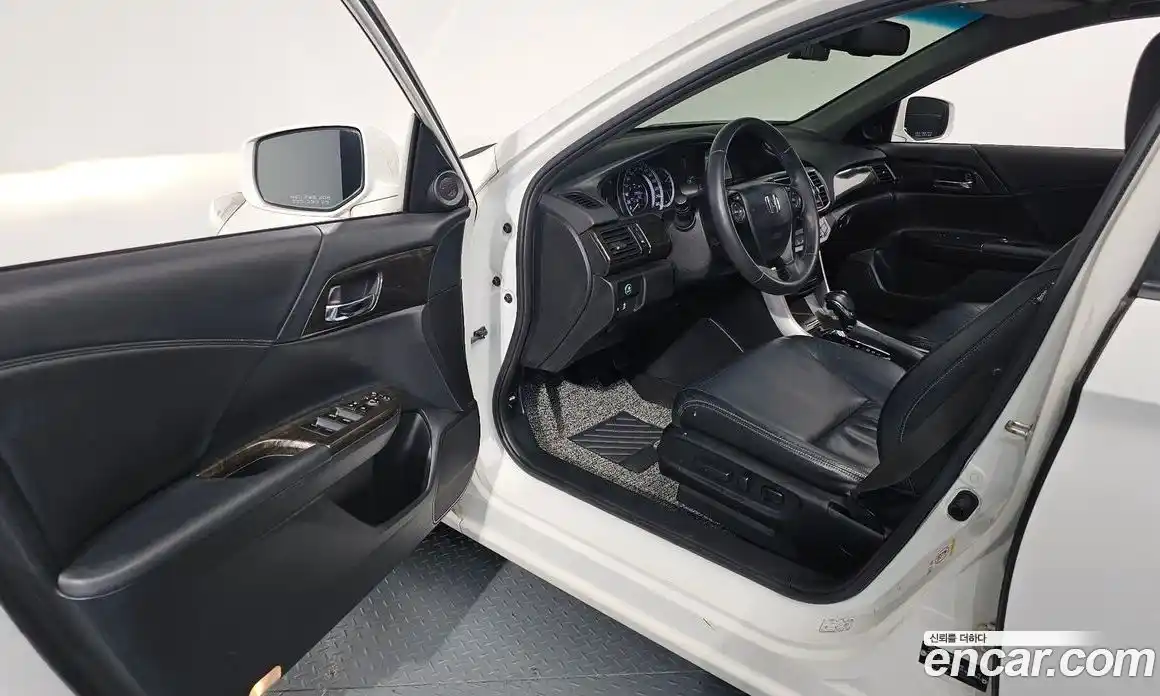 Honda Accord 2014 2.4 гидро в Москве № 170574, фото 10