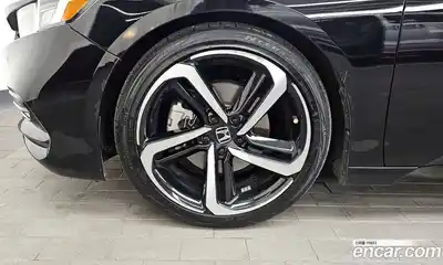 Honda Accord 2018 2.0 гидро в Москве № 170609, миниатюра 5