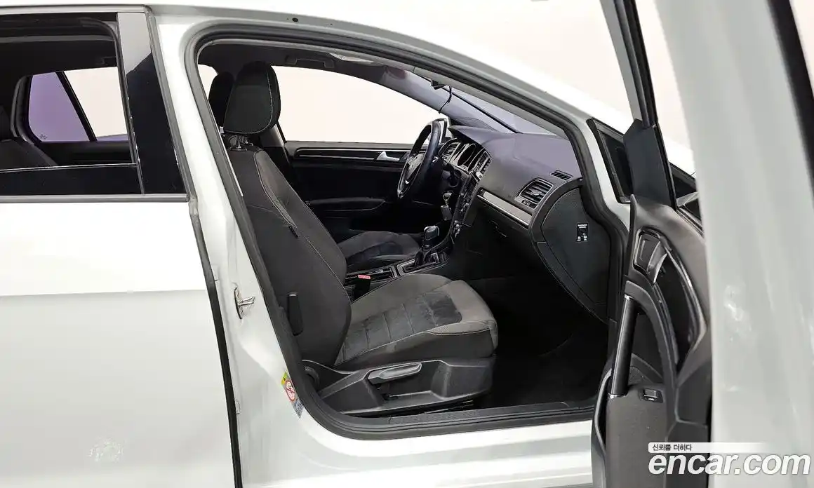 Volkswagen Golf 2014 1.6 гидро в Москве № 185746, фото 11