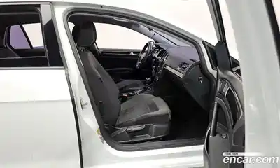 Volkswagen Golf 2014 1.6 гидро в Москве № 185746, миниатюра 11
