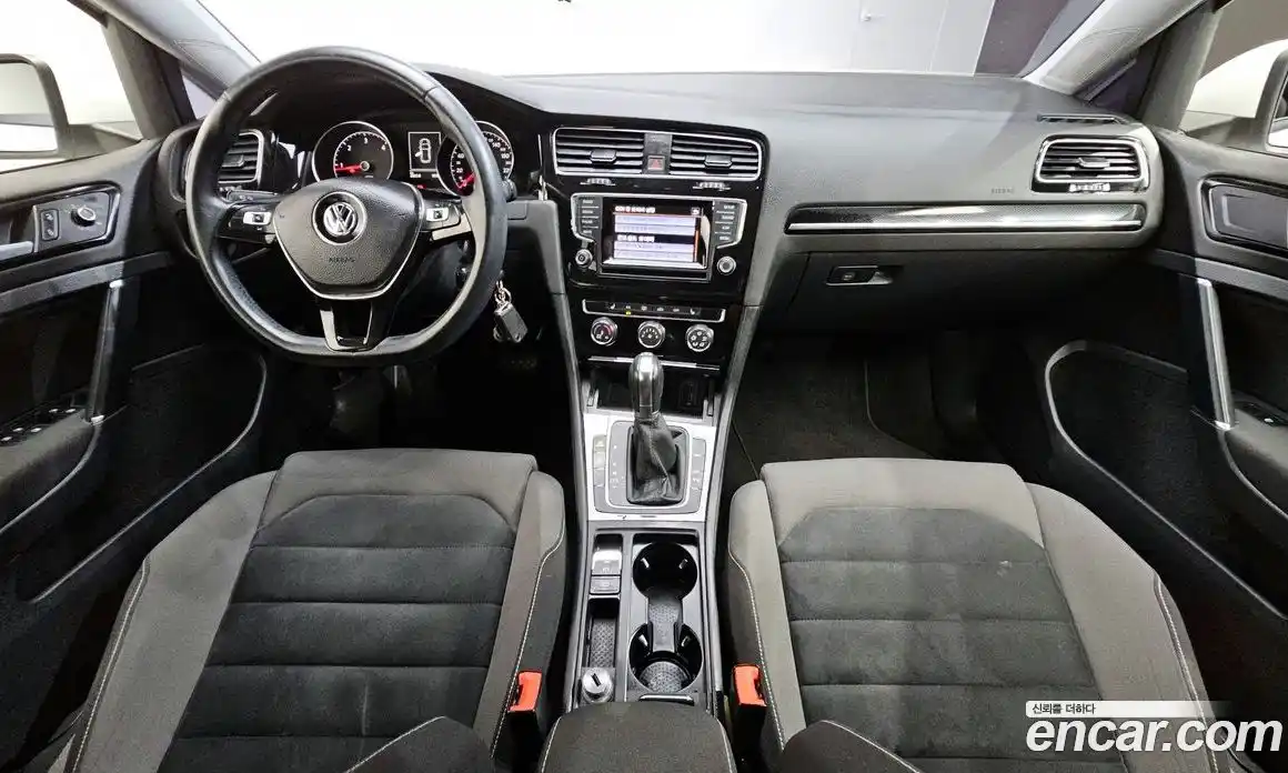 Volkswagen Golf 2014 1.6 гидро в Москве № 185746, фото 7