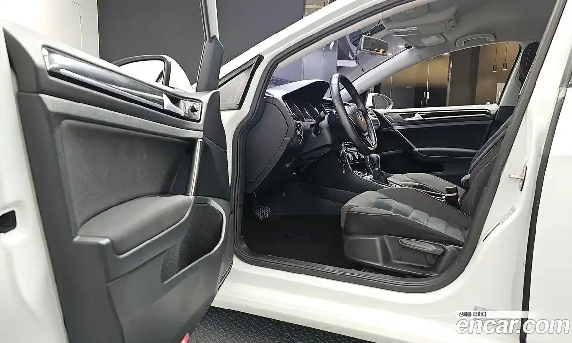 Volkswagen Golf 2014 1.6 гидро в Москве № 185746, фото 10