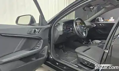 BMW 1-Series 2023 2.0 гидро в Москве № 188829, миниатюра 10